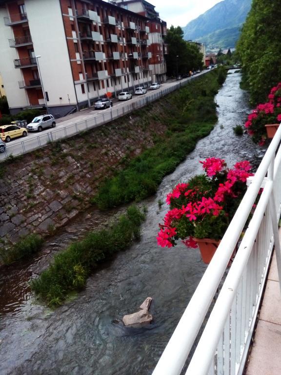 Alloggio Ponte Dei Cavalleggeri Hotel Trente Buitenkant foto