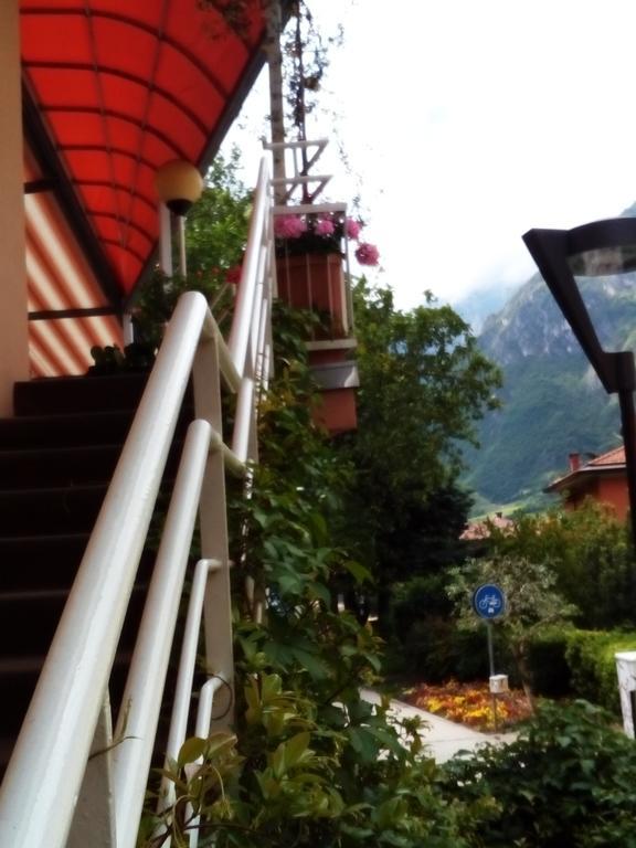 Alloggio Ponte Dei Cavalleggeri Hotel Trente Buitenkant foto