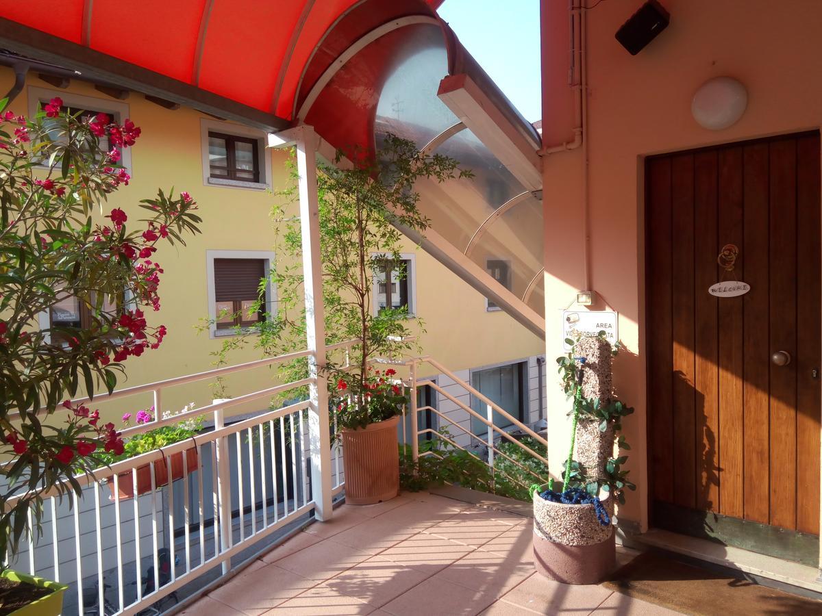Alloggio Ponte Dei Cavalleggeri Hotel Trente Buitenkant foto